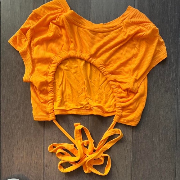 Women's Orange Ribbed Tie-Back Crop Top - Picture 4 of 4
